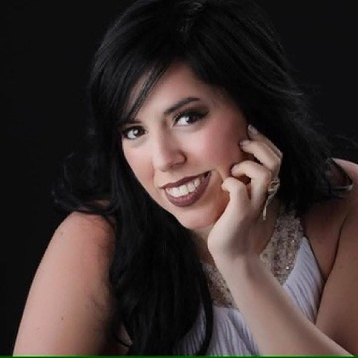Alyssa Marie Canalichio, Singer